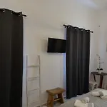 星光豪华一室公寓酒店 *