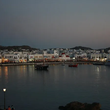 Starlight Luxury Mykonos Town